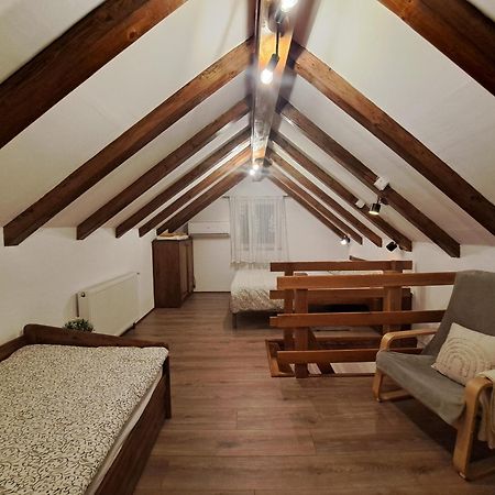 Guest House Emanuela Слунь Екстер'єр фото