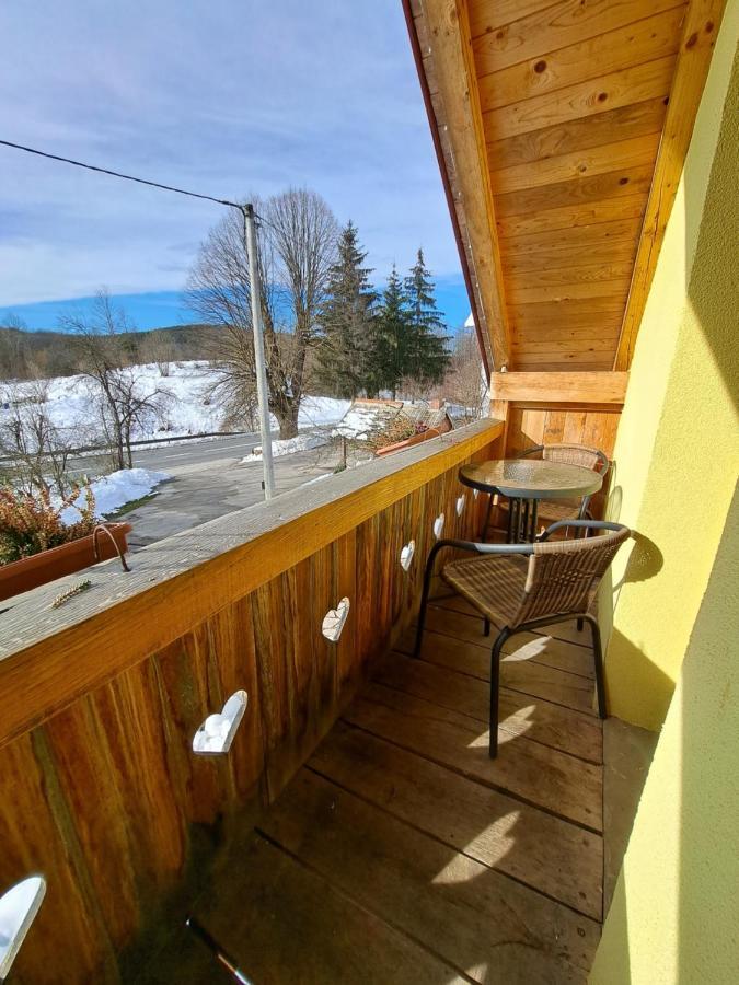 Guest House Emanuela Слунь Екстер'єр фото