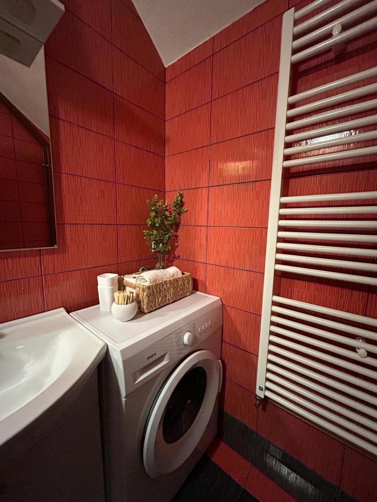 Guest House Emanuela Слунь Екстер'єр фото