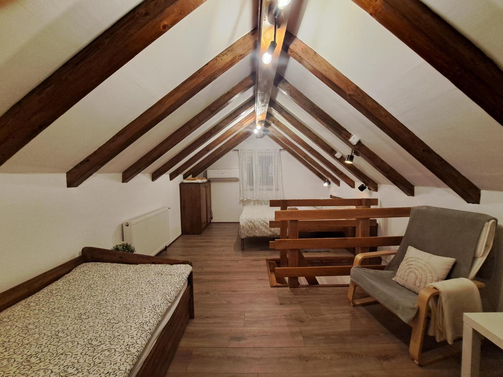 Guest House Emanuela Слунь Екстер'єр фото